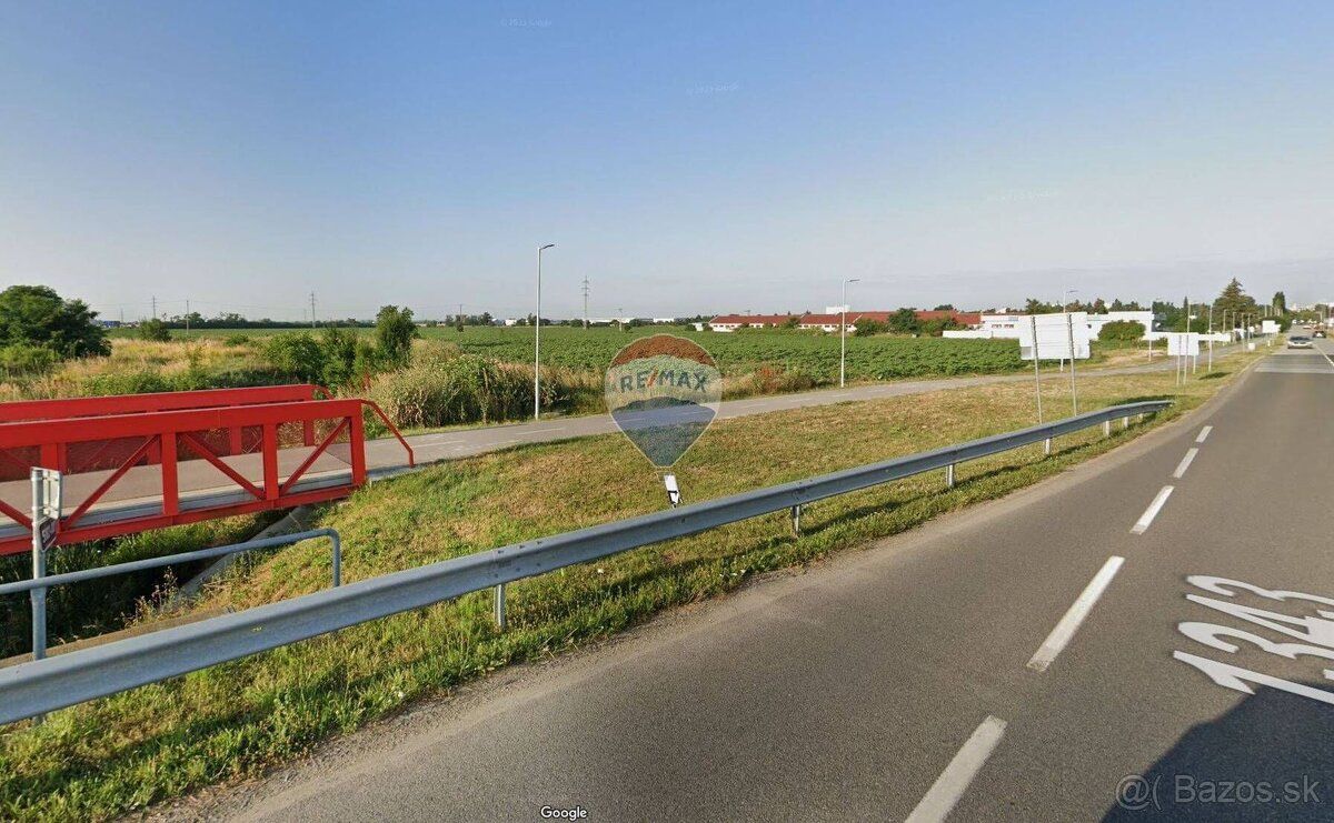 Realitná kancelária RE/MAX ponúka exkluzívne na predaj pozem