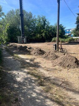 Ponúkam na prenájom pozemok s výmerou 544 m², nachádzajúci s