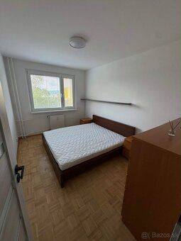 Ponúkam na dlhodobý prenájom priestranný, slnečný päťizbový 