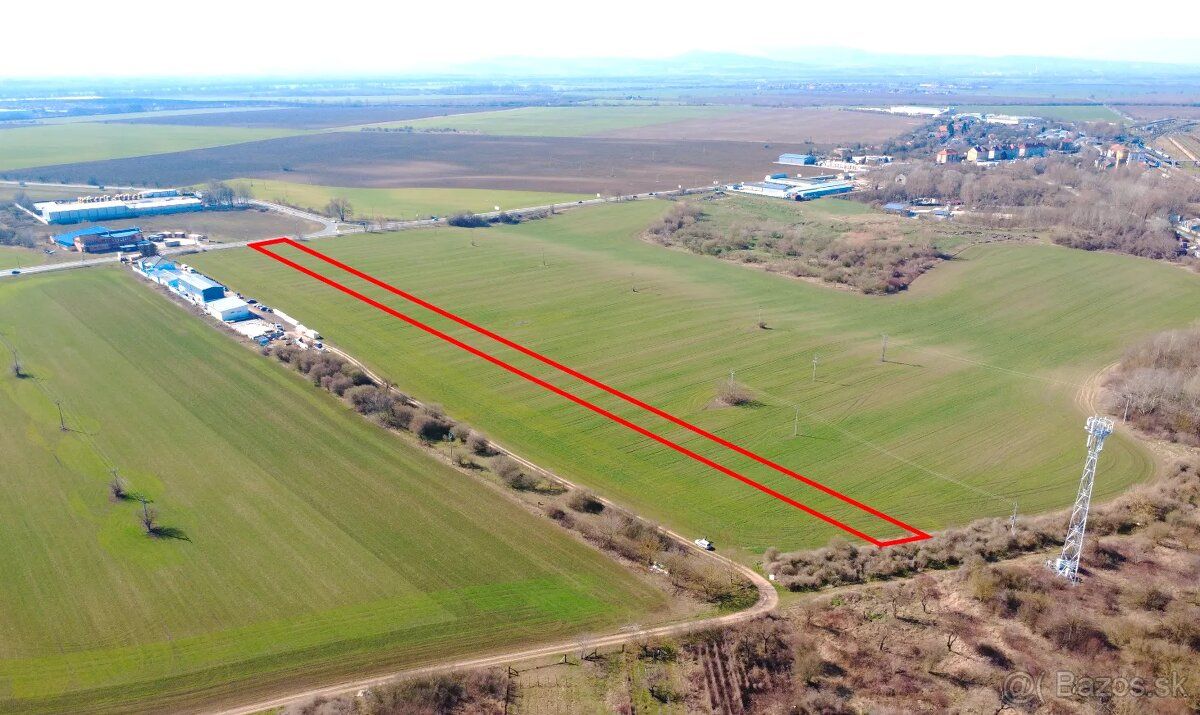 Spoločnosť Slovak Estate s.r.o. ponúka na predaj poľnohospod