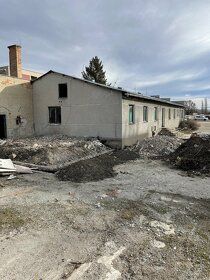 Predám budovu 400m2 ,pozemok vrátane budovy 901m2.+ spoločne