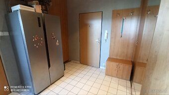 Dávam do podnájmu 3 izby byt o rozlohe 63 m2 s balkónom, kľu