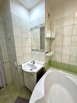 Ponúkame Vám na predaj zrekonštruovaný 3 izbový byt s 2 balk