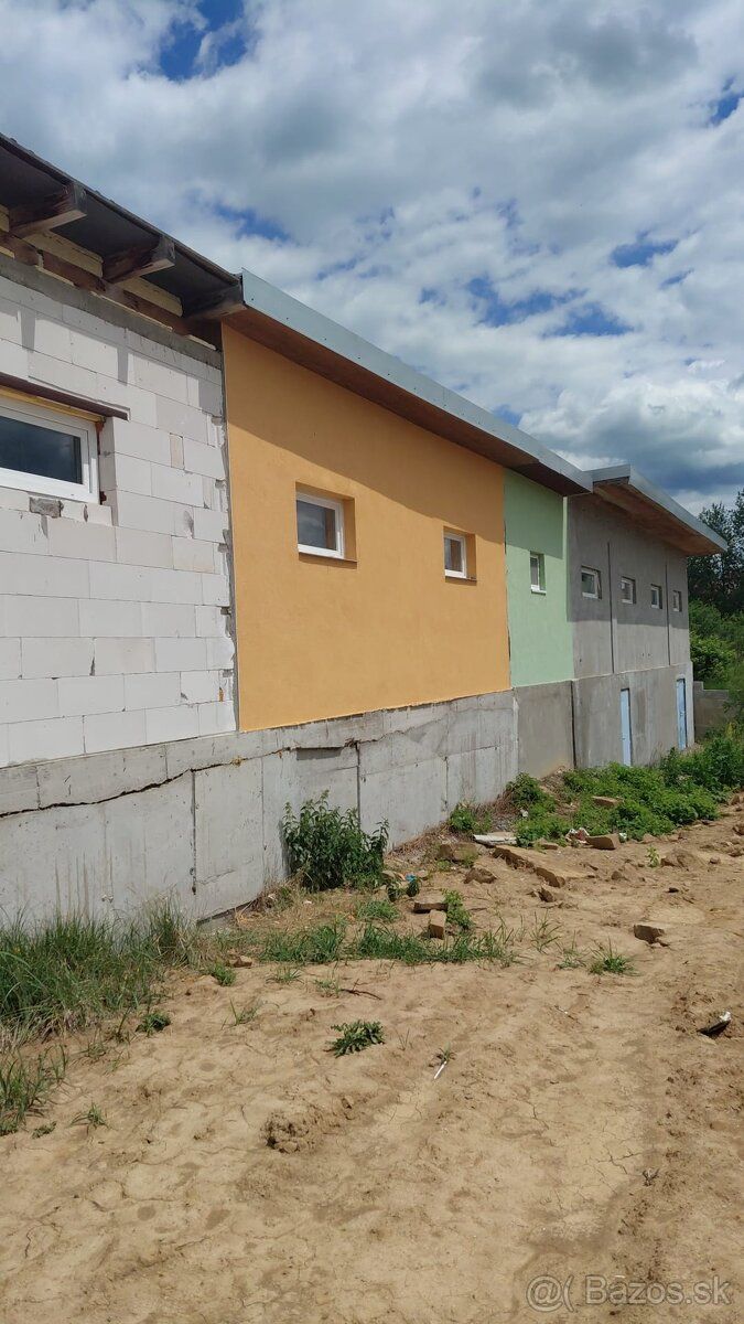 Dvojgaráž Levoča, sídlisko Západ
Ponúkame na predaj modernú 