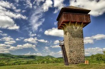 Spoločnosť Slovak Estate s.r.o. ponúka na predaj spoluvlastn