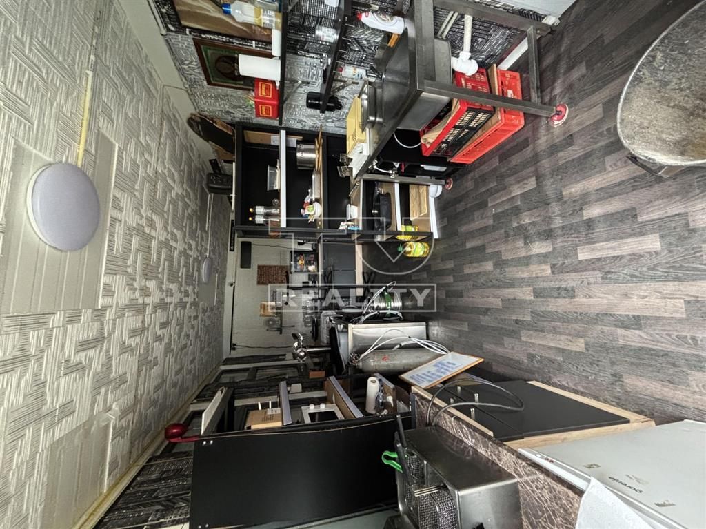 TU Reality ponúka na prenájom bufet o výmere cca 20 m2 na sí