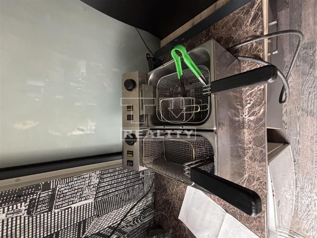 TU Reality ponúka na prenájom bufet o výmere cca 20 m2 na sí