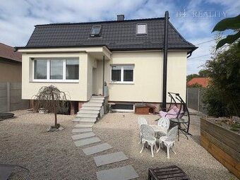 ???? TUreality ponúka na predaj osobitý 5-izbový rodinný dom