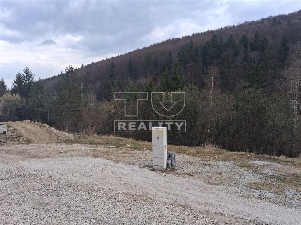 TUreality ponúka na predaj pozemok so stavebným povolením a 