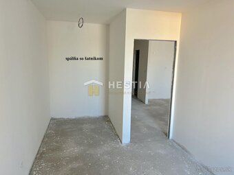 V zastúpení majiteľa ponúkame na predaj 2-izbový byt s predz