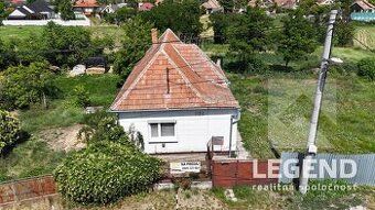 Z poverenia majiteľa ponúkame starší rodinný dom v meste Nes