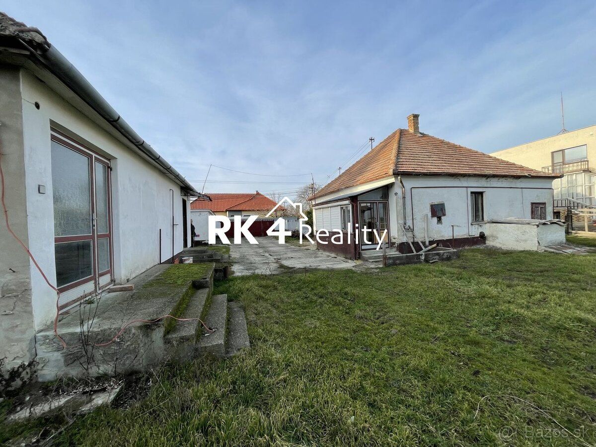 Z poverenia majiteľa ponúkame starší rodinný dom v meste Nes