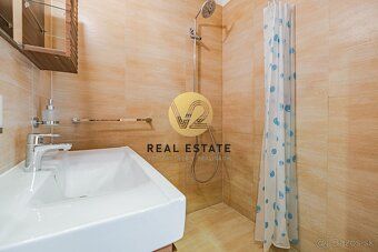 Katarína Vereš +421 903 779 577 e-mail:
V2 real estate ponúk