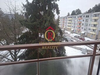 OVERENÉ REALITY - ponúka na prenájom 1-izbový byt v Banskej 