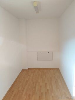 Ponúkame do prenájmu kancelárske priestory, na 2 a 1.poschod