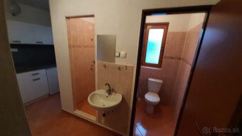 PRENÁJOM zariadenú garsónku v meste Žarnovica o výmere 24 m2