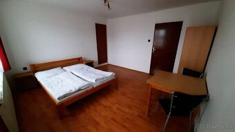 PRENÁJOM zariadenú garsónku v meste Žarnovica o výmere 24 m2