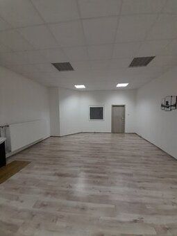priestor na prenajom 40m² sidlisko luhy, viac info na tel.c.