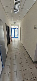 Ponúkame obchodný priestor na predaj prípadne nájom ,
predme