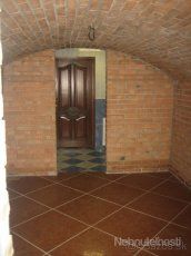 Predáme luxusný rodinný dom - bungalov, v centre Rajeckých T