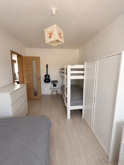 Ponúkam na PRENÁJOM 3 - IZBOVÝ byt na sídlisku Šváby, ulica 