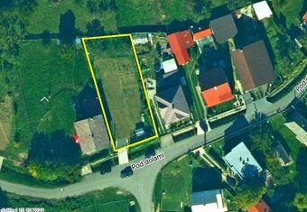 Ponúkam na predaj pekný pozemok vhodný na stavbu RD vo Vrano