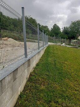 Ponúkam v zastúpení majiteľa na predaj stavebný pozemok v ob