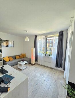 Typ: 1-izbový byt Ulica: Hany Ponickej Obec: Bratislava-Lama