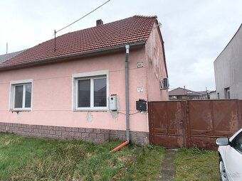 Pripravujeme dražbu rodinného domu spolu s pozemkami o celko