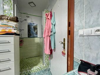 Ponúkame Vám na predaj vkusný 4-izbový rodinný dom s garážou