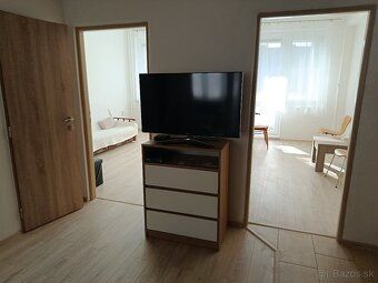 Ponúkam dlhodobý prenájom bytu. 3x samostatné izby, 83 m², 2