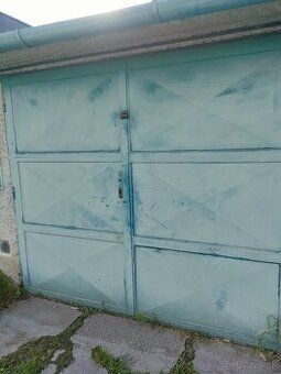 Hľadám garáž najlepšie na ulici M.R.Štefánika, alebo Obranco