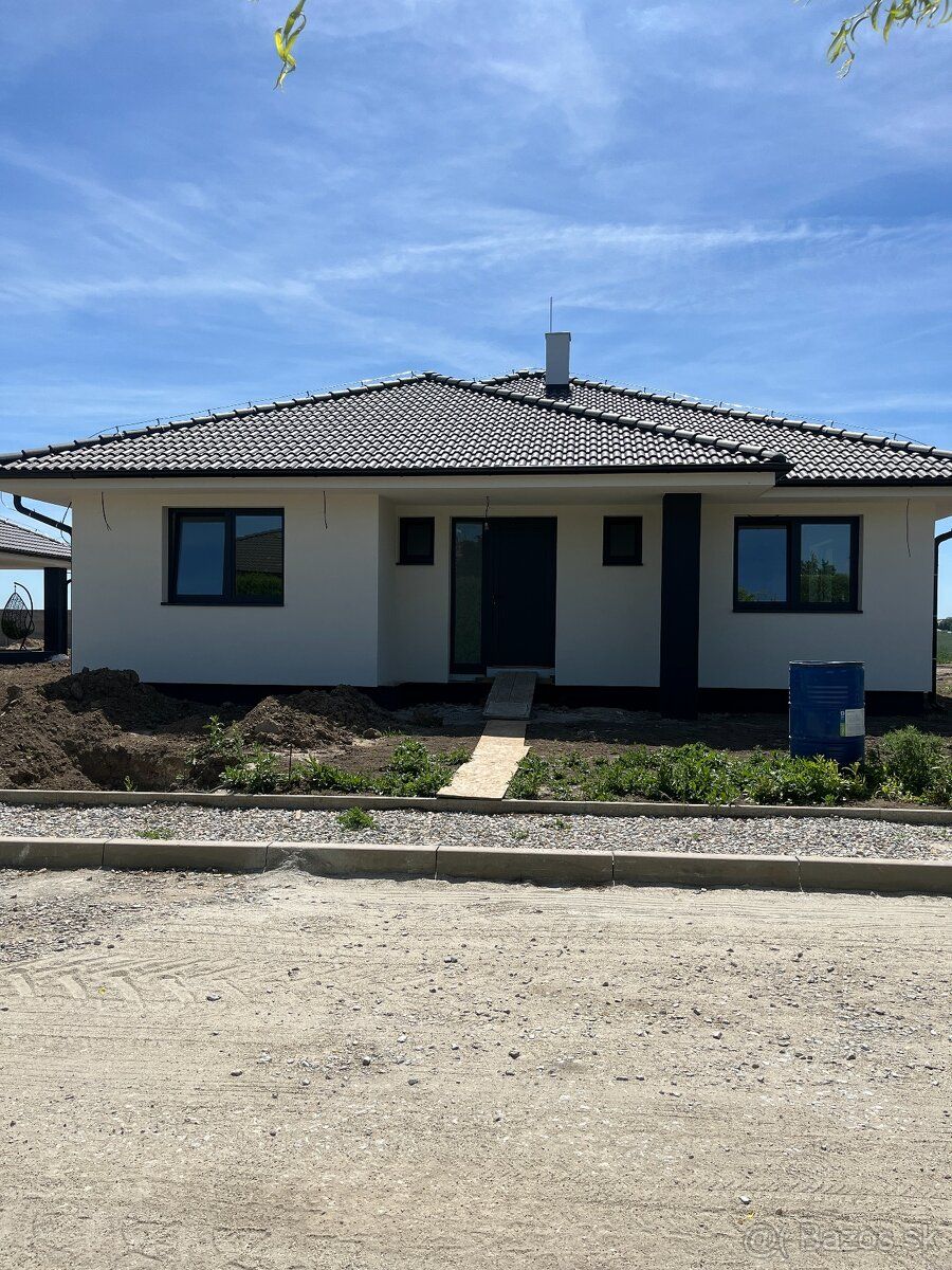 Ponúkam exkluzívne na predaj 4 izbový rodinný dom - novostav