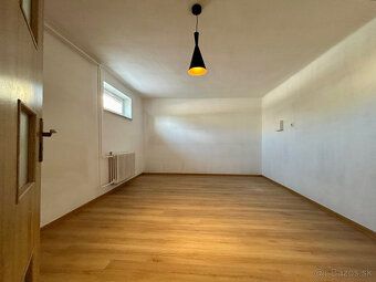 ZNÍŽENÁ! EXKLUZÍVNE IBA U NÁS! Bližšie INFO na t.č.0905 3126