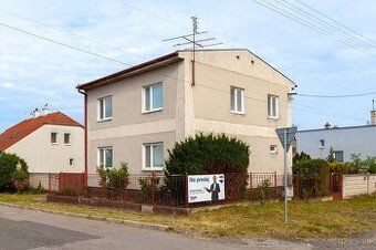 Ponúkame na predaj kompletne zrekonštruovaný rodinný dom v t