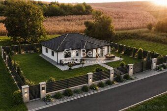 Ponúkame na predaj atraktívny stavebný pozemok určený na výs