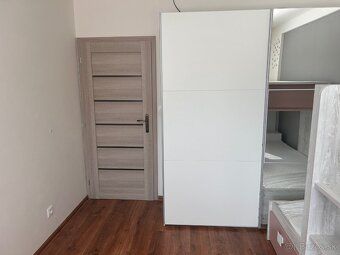 Dobrý deň. Ponúkam na predaj dvojizbový byt v centre mesta S