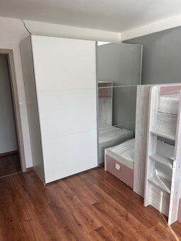 Dobrý deň. Ponúkam na predaj dvojizbový byt v centre mesta S