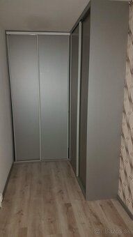 Dám do dlhodobého prenájmu zrekonštruovaný a zariadený 2,5 i