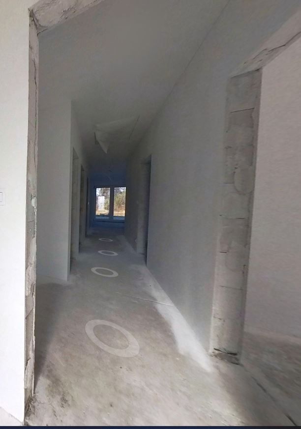 Hľadáte pre svoju rodinu pokojné bývanie v lone prírody, no 