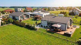 SHARK REAL vám ponúka na predaj priestranný stavebný pozemok