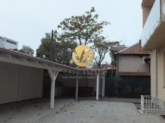 Stanislava Hoppe +421 910 318 899 e-mail:
 V2 Real Estate po