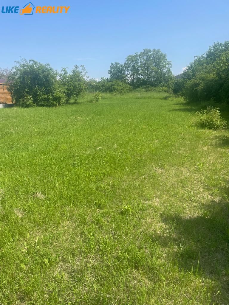 Ponúkame Vám na predaj posledný voľný pozemok nachádzajúci s