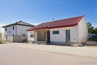 Ponúkame na predaj kvalitnú novostavbu 4-izbového rodinného 