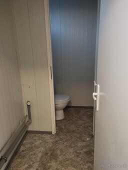Predám unimobunku 7.5*7m. Priestor sa nachádza WC, šatňa, sk