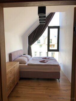 Ponúkam na krátkodobý prenajom 8 miestny apartmán vo Vysokýc