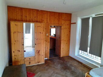 Ponúkam na prenajom 2 izbový byt s balkónom v širšom centre 
