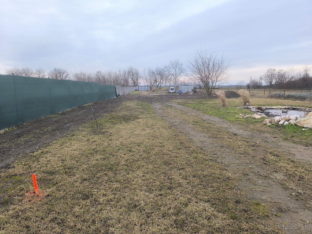 Predám stavebný pozemok v obci Palárikovo – časť Ľudovítov, 