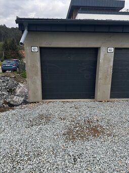 Ponúkam na predaj nové radové garáže v obci Bystrička pri Ma