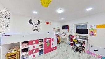 REZERVOVANÉ.
Na predaj moderný 4-izbový rodinný dom v obci Ž